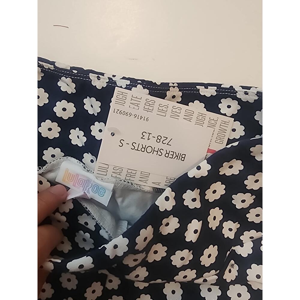 NWT LulaRoe Biker Short Lot, Small, Blue & Blue Floral - Picture 4 of 4